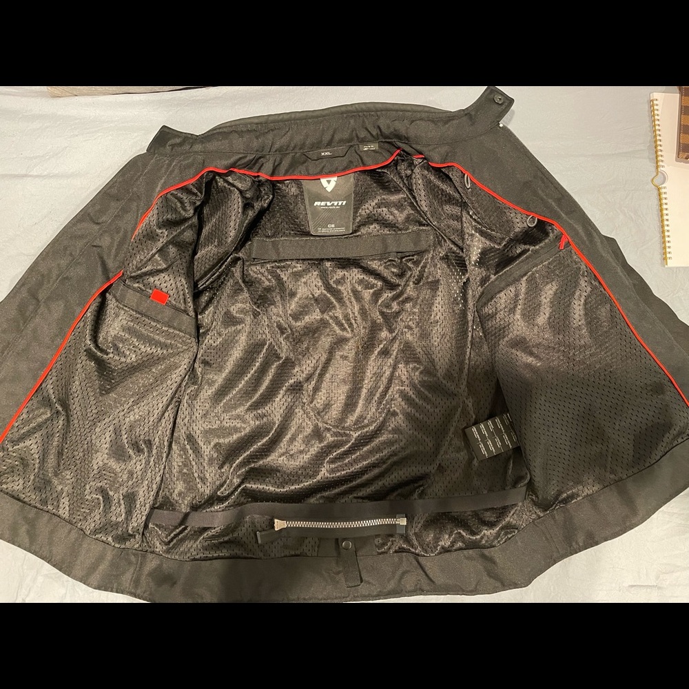 Rev’It Motorcycle Jacket - Picture 2 of 5